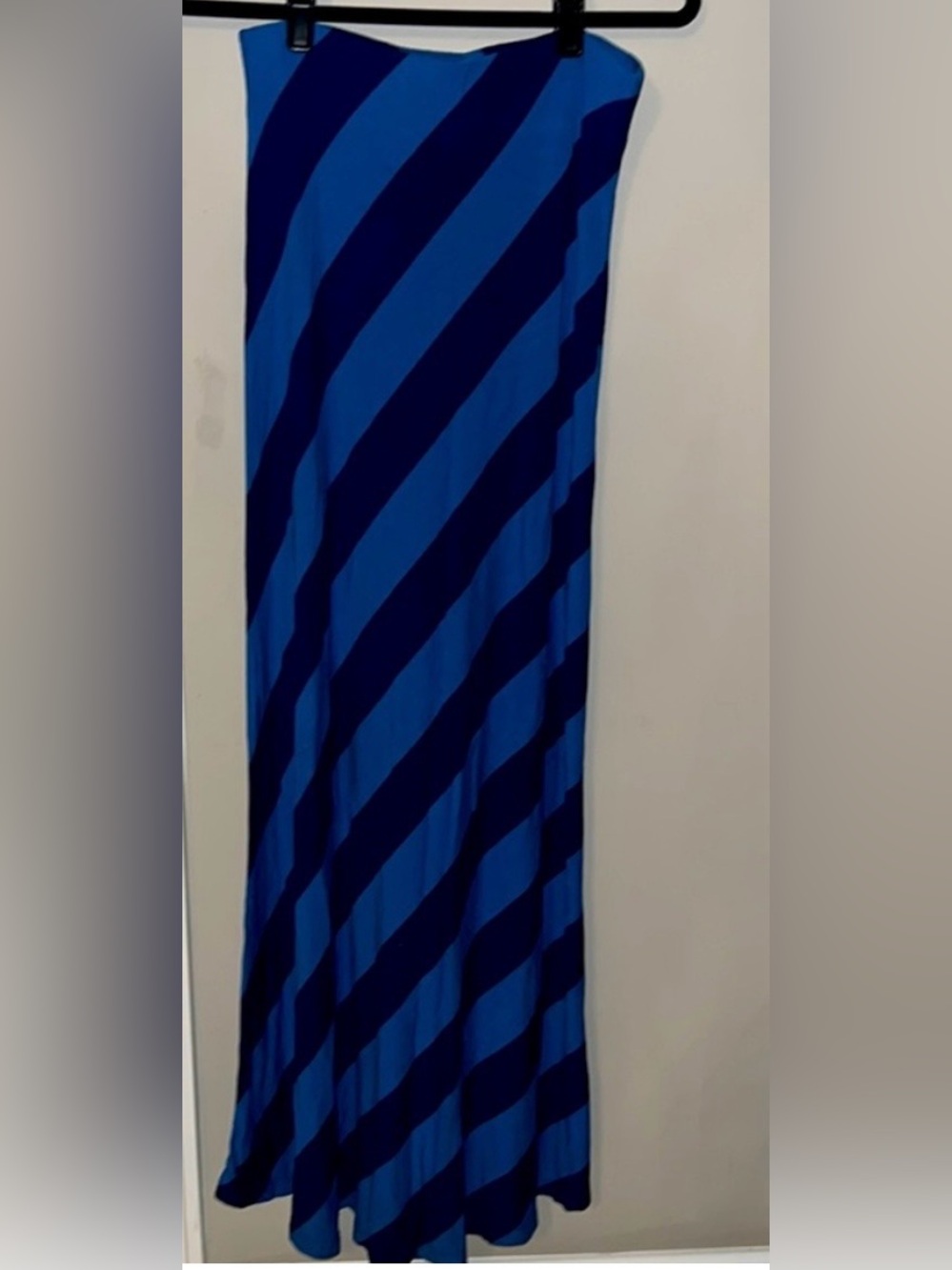 Ann Taylor Blue & Navy Stripped long Skirt